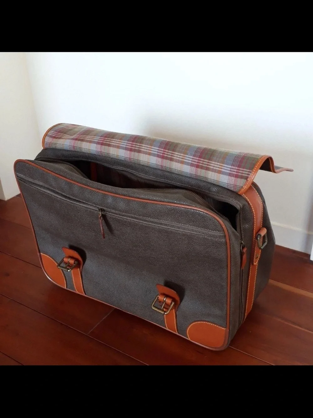 Mulberry Dark Brown Leather Briefcase with Tan Trim